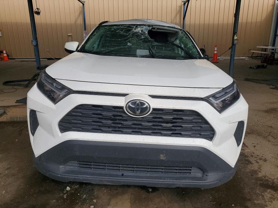 2025 TOYOTA RAV4 HYBRID XLE 5