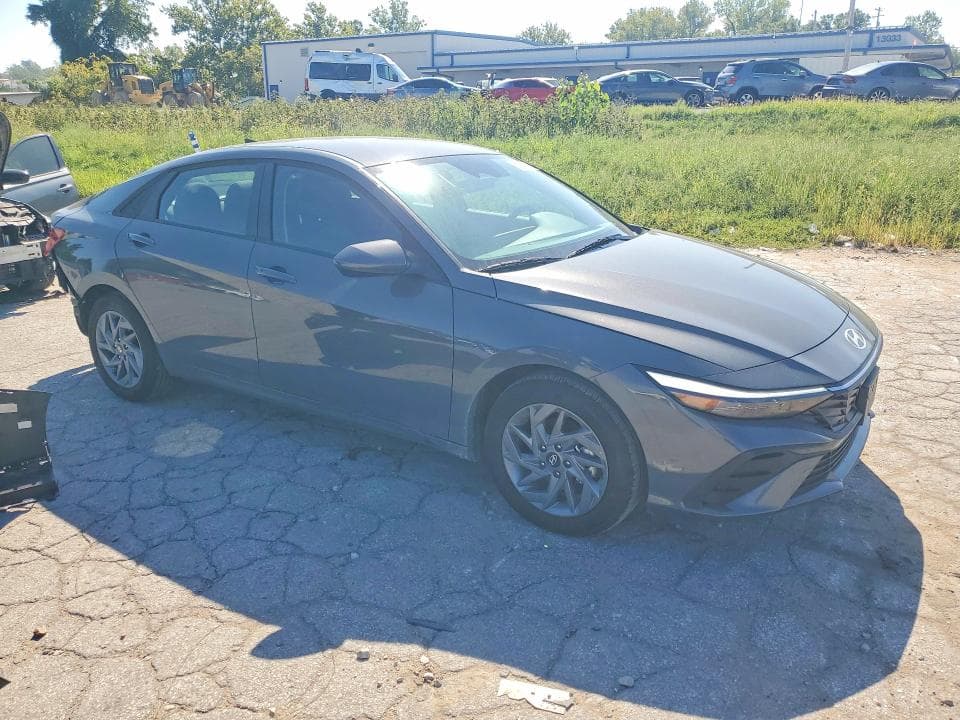 2026 HYUNDAI ELANTRA HYBRID BLUE 4