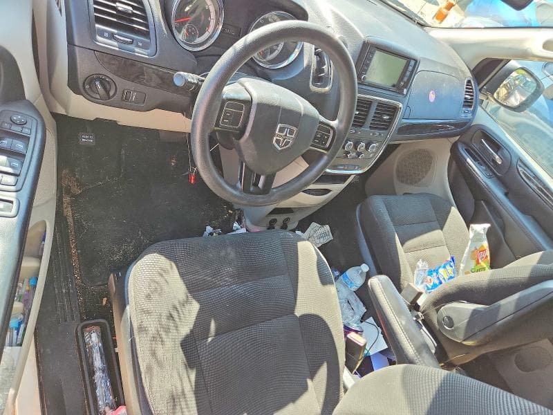 2020 DODGE GRAND CARAVAN SE 8