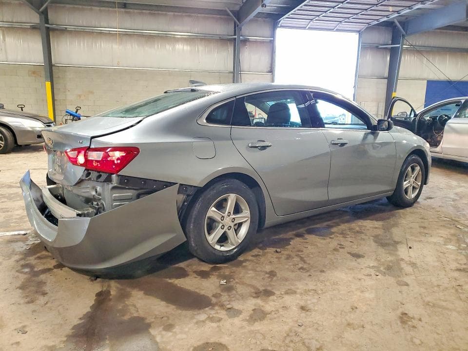 2023 CHEVROLET MALIBU LT 3
