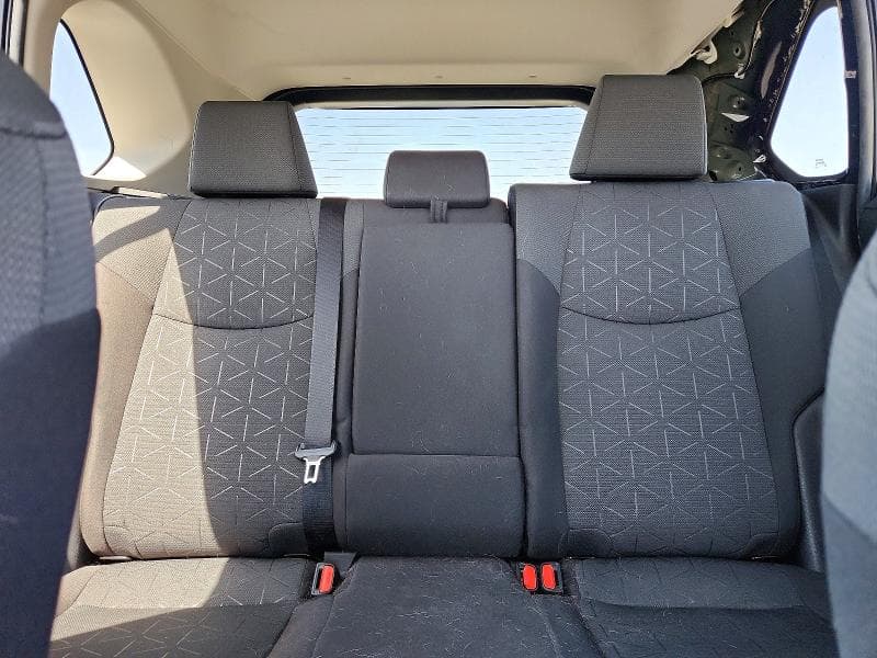 2021 TOYOTA RAV4 XLE 10