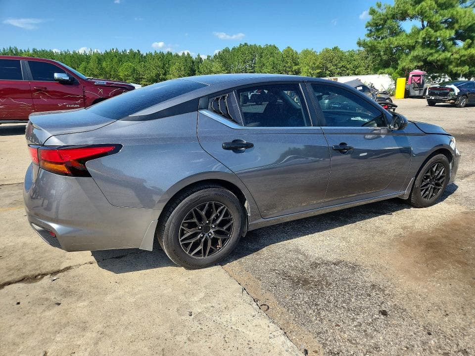 2024 NISSAN ALTIMA S 3