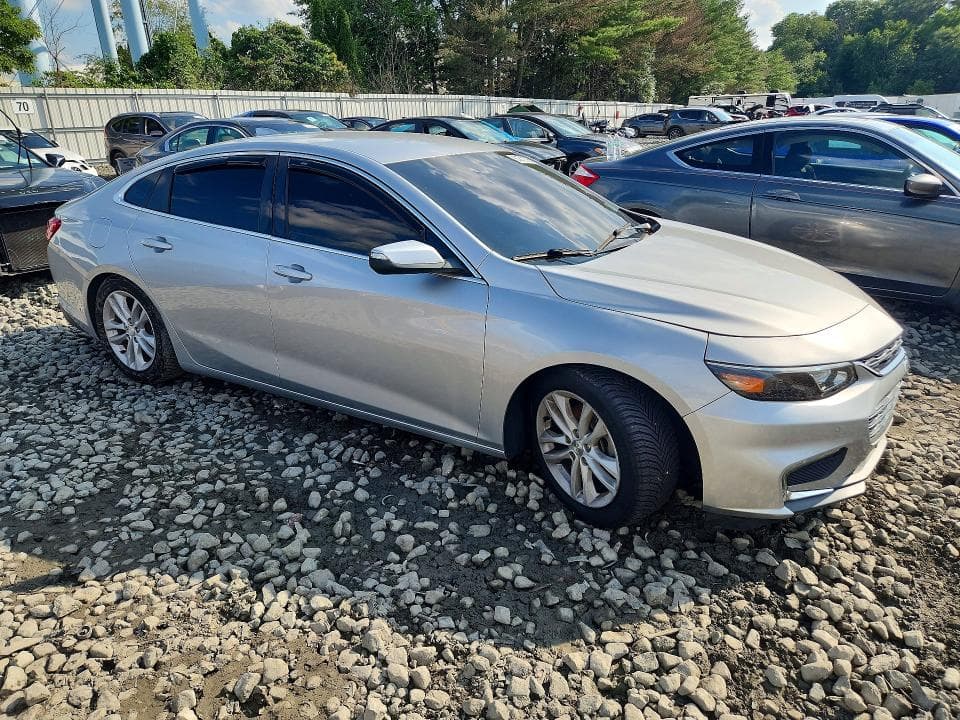 2017 CHEVROLET MALIBU LT 4