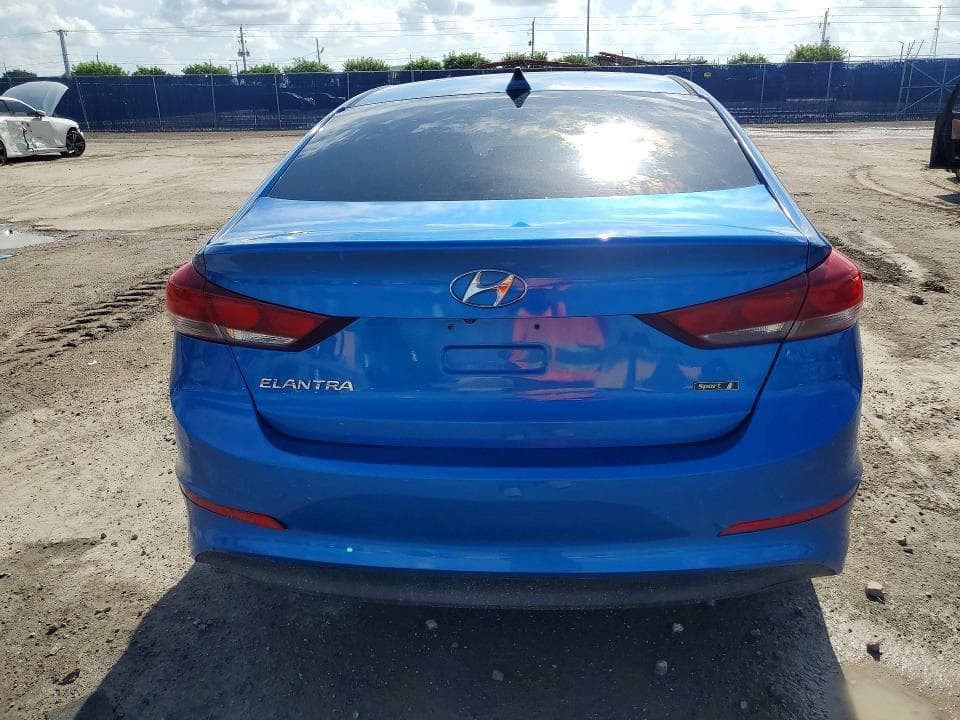 2017 HYUNDAI ELANTRA SE 6