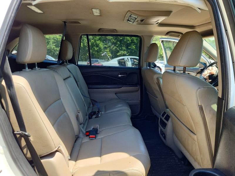 2017 HONDA PILOT TOURING 11