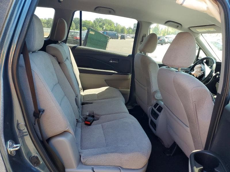 2019 HONDA PILOT EX 10
