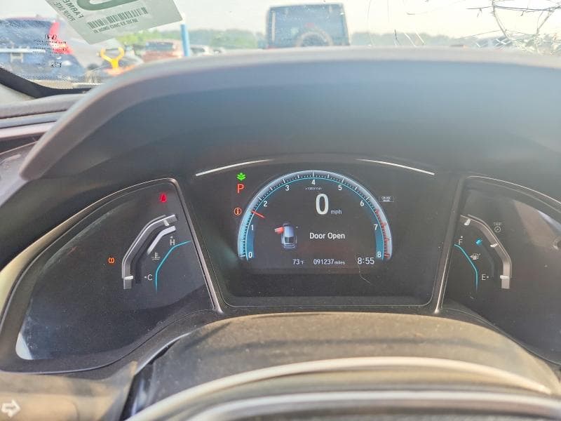 2018 HONDA CIVIC EX 9