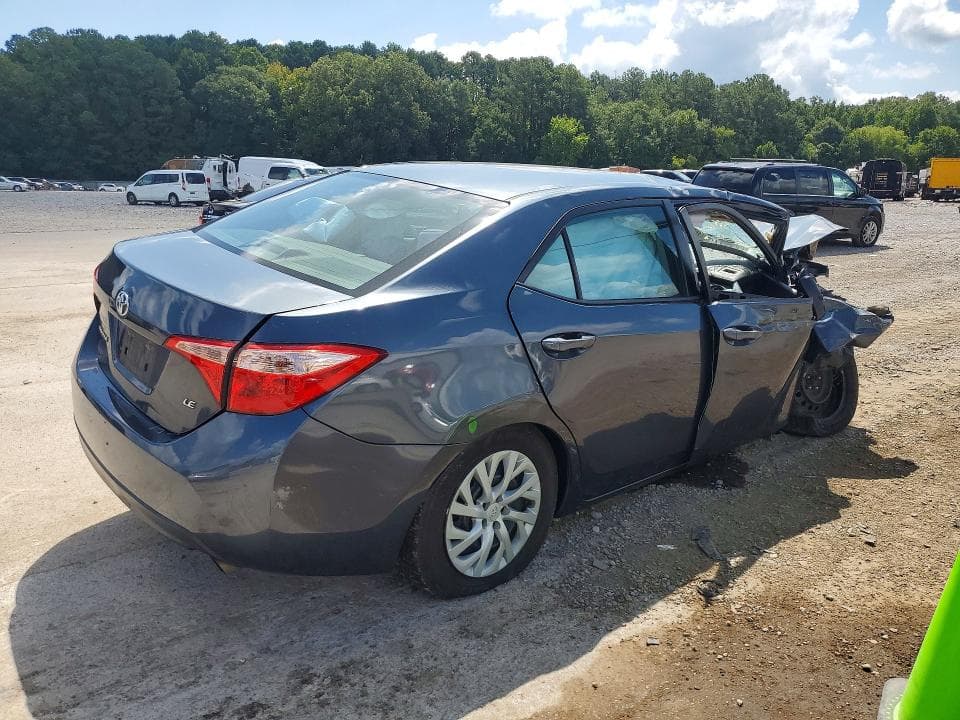 2018 TOYOTA COROLLA LE 3