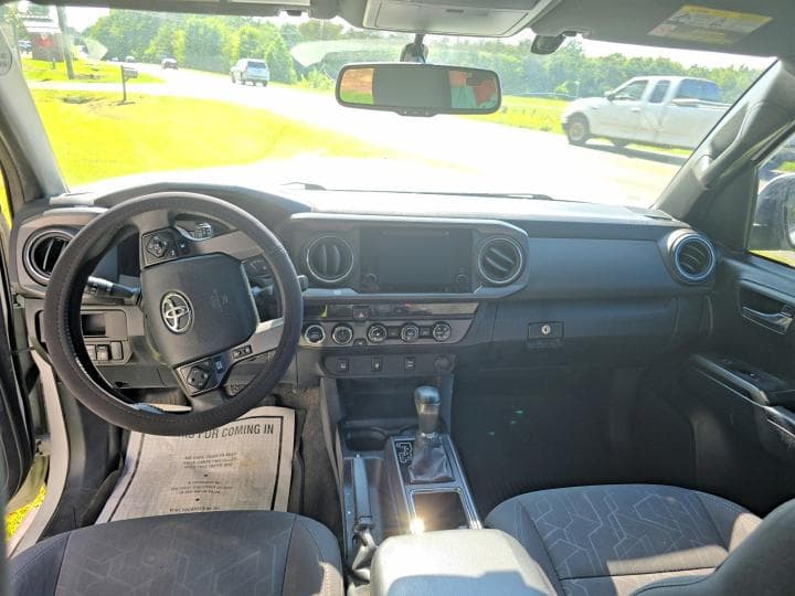 2017 TOYOTA TACOMA TRD SPORT 9