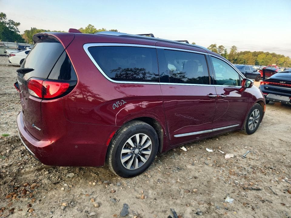 2020 CHRYSLER PACIFICA HYBRID LIMITED 3