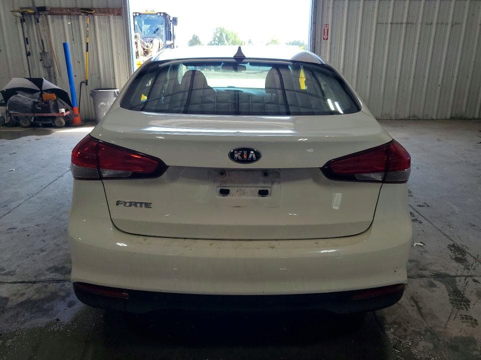 2018 KIA FORTE LX 6