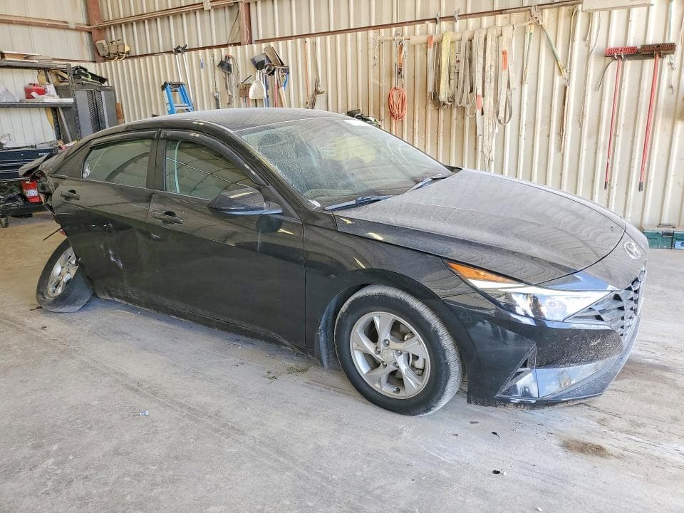 2023 HYUNDAI ELANTRA SE 4