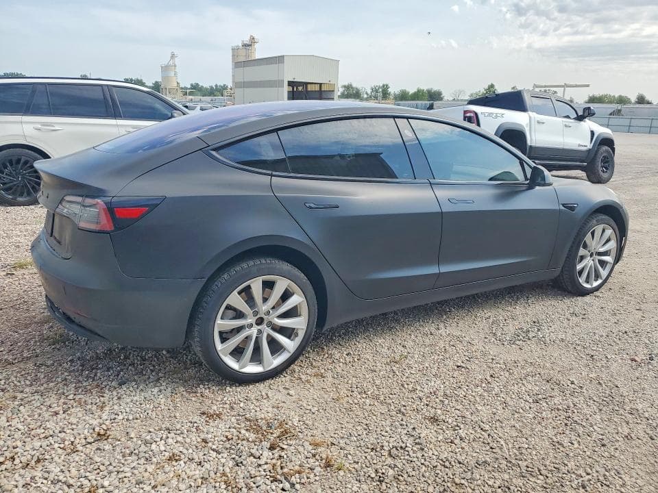 2018 TESLA MODEL 3 3