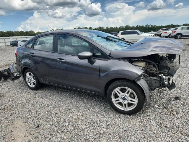 2017 FORD FIESTA SE 4