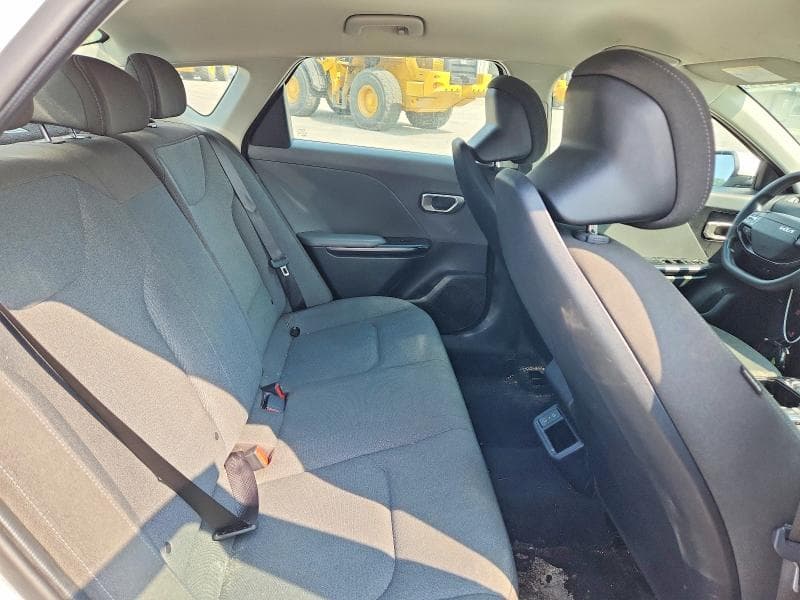 2025 KIA K4 LXS 10