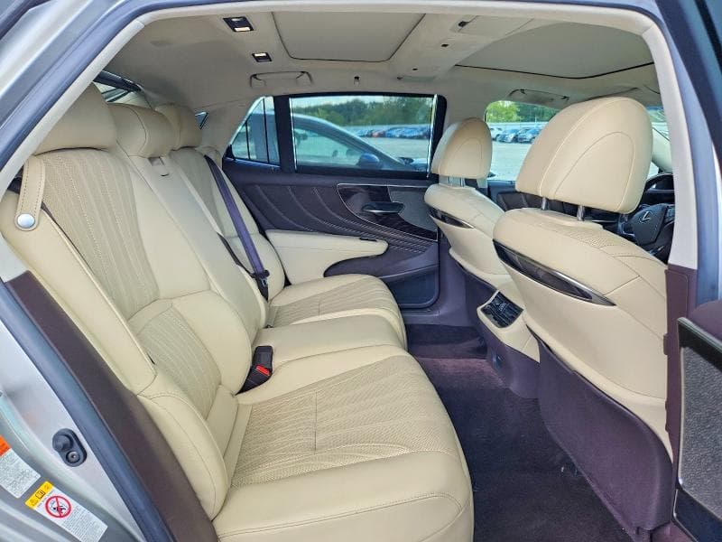 2018 LEXUS LS 500 10