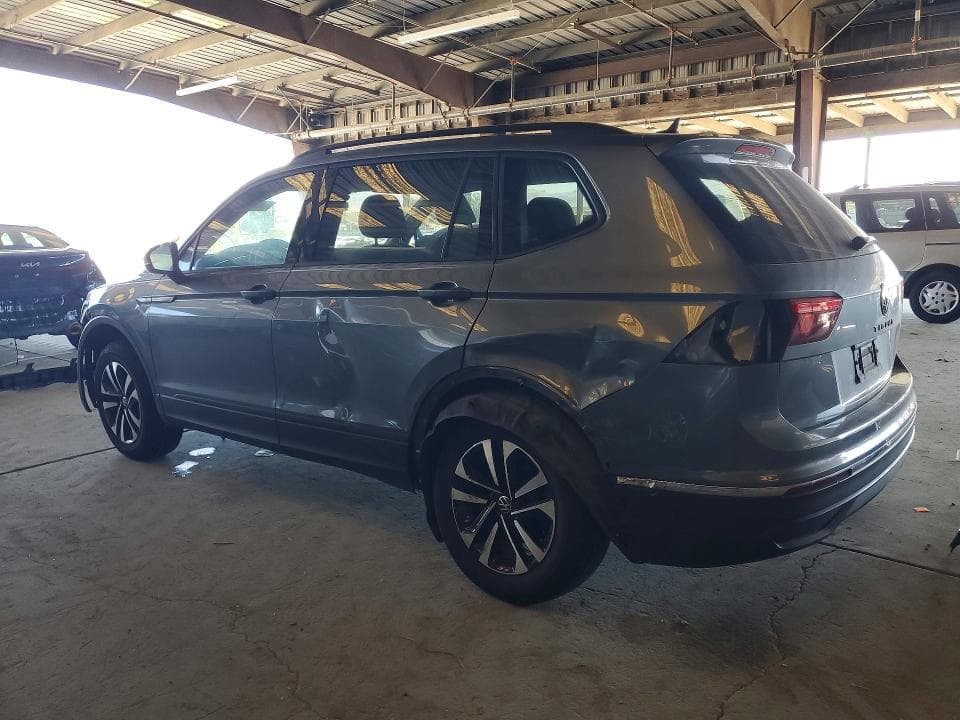 2022 VOLKSWAGEN TIGUAN S 2