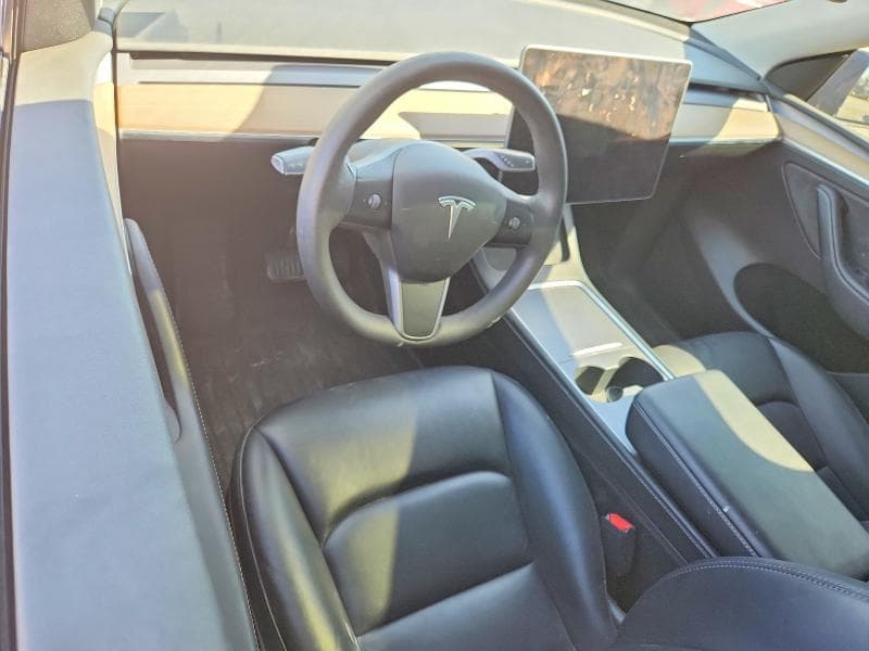 2022 TESLA MODEL Y 8