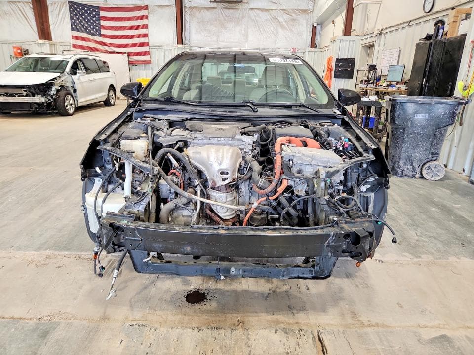 2017 TOYOTA CAMRY HYBRID LE 5