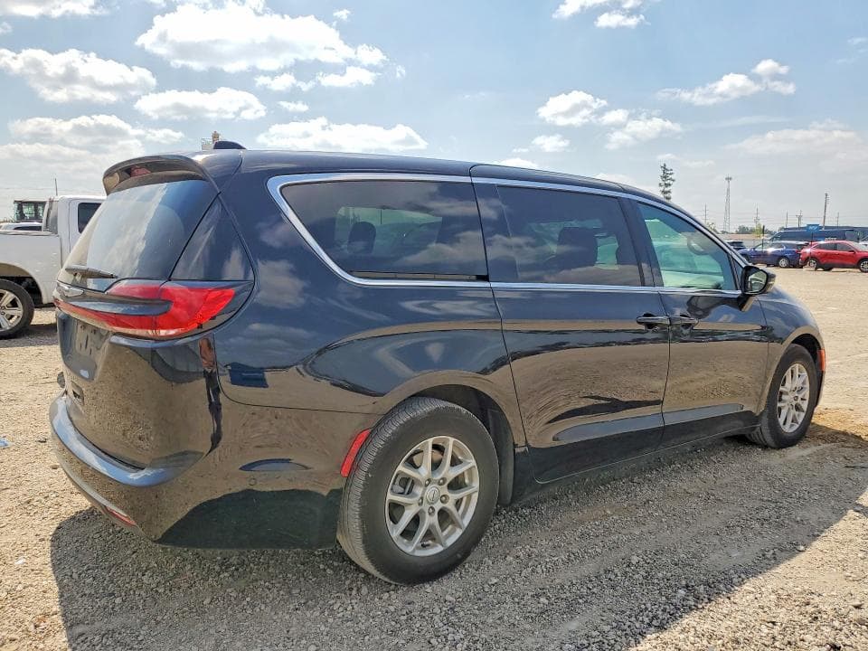 2025 CHRYSLER PACIFICA SELECT 3