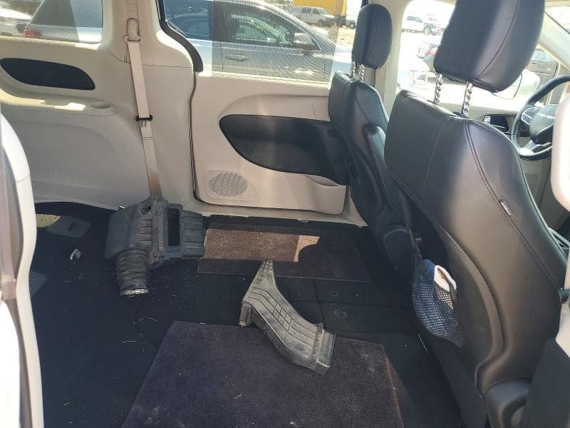 2020 CHRYSLER PACIFICA TOURING L 11