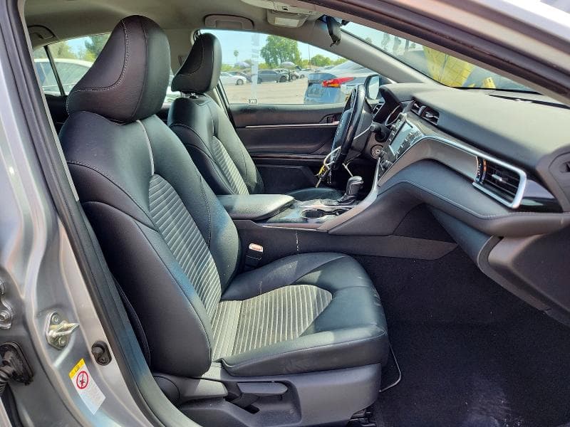2018 TOYOTA CAMRY SE 7