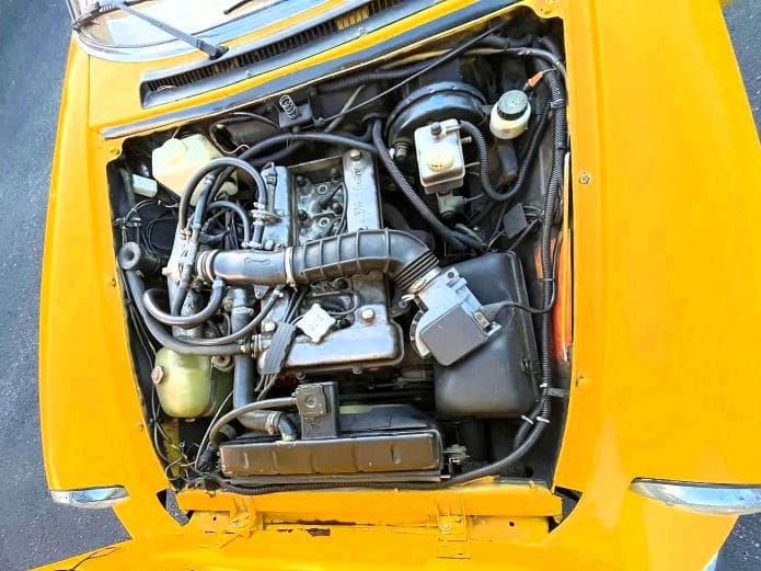 1983 ALFA ROMEO VELOCE 2000 SPIDER 8