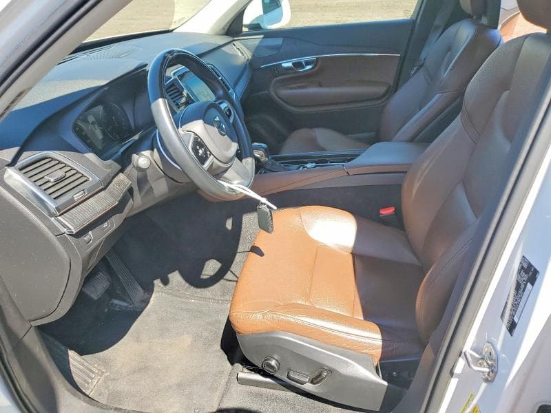 2020 VOLVO XC90 T6 MOMENTUM 7