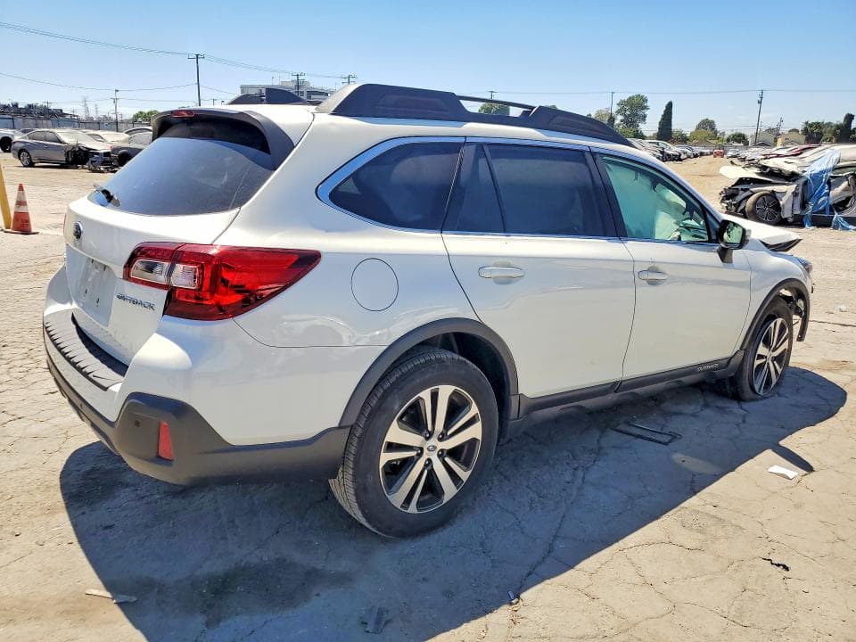 2018 SUBARU OUTBACK 2.5I LIMITED 3