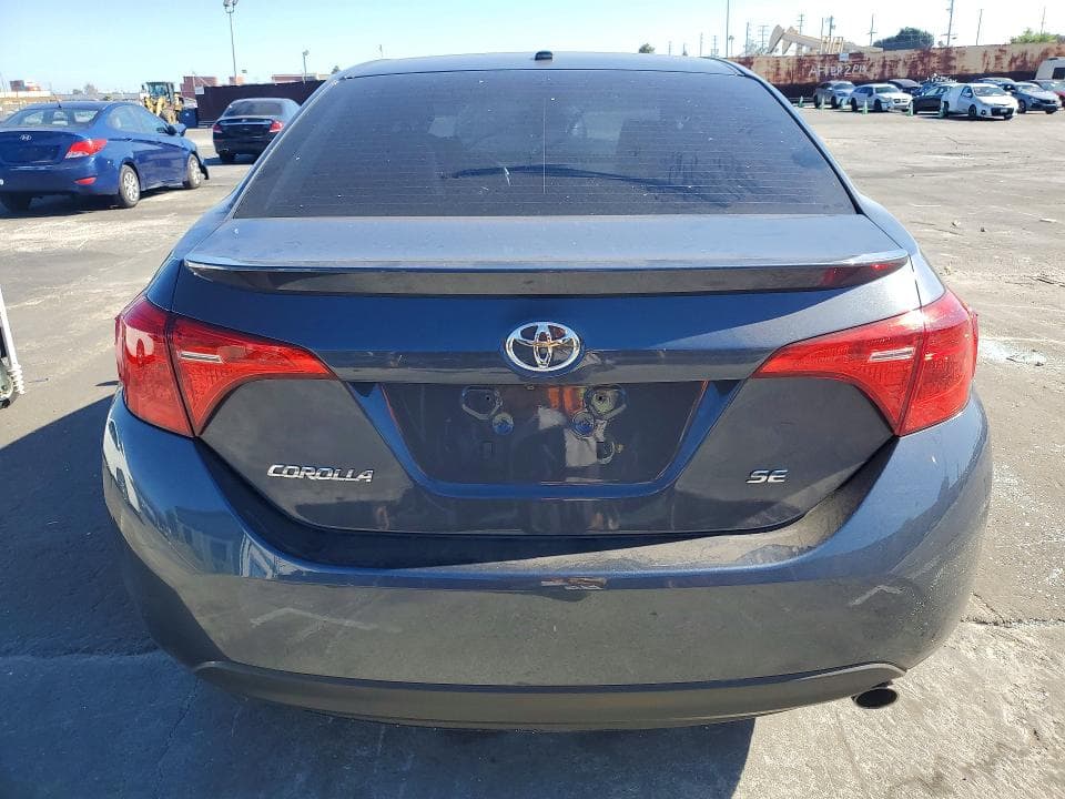 2017 TOYOTA COROLLA SE 6