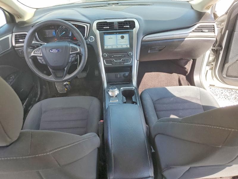 2017 FORD FUSION SE 8