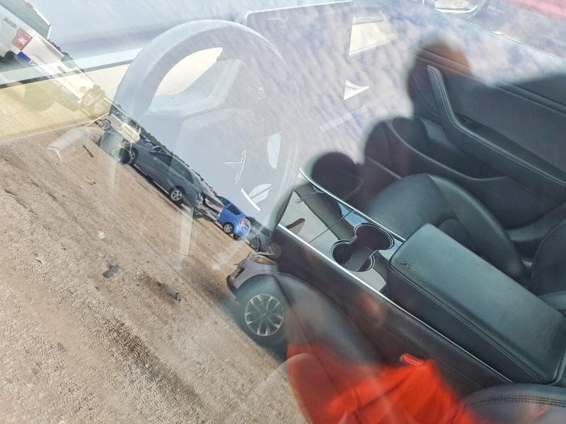 2018 TESLA MODEL 3 8
