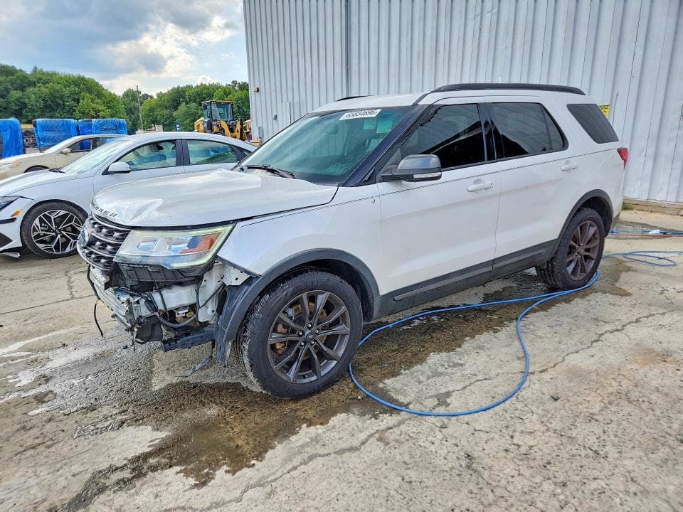 2017 FORD EXPLORER XLT - 1