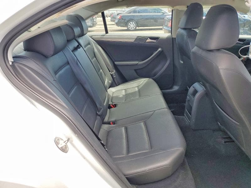 2017 VOLKSWAGEN JETTA SE 10