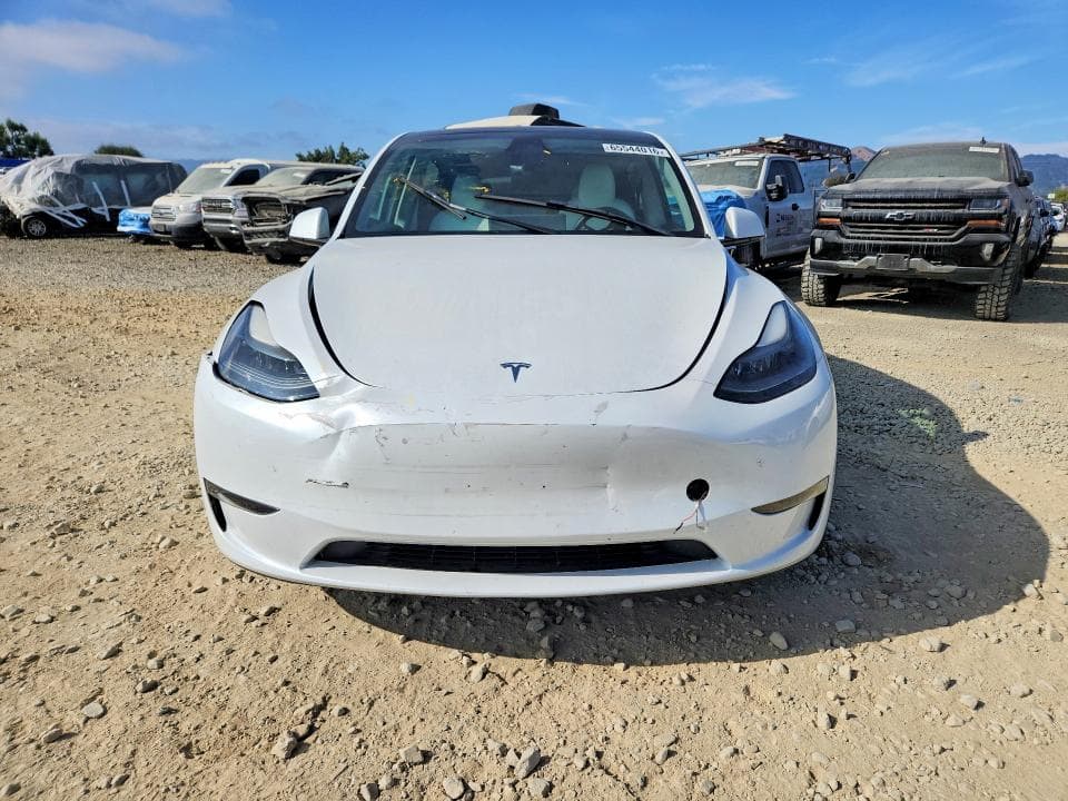 2023 TESLA MODEL Y 5