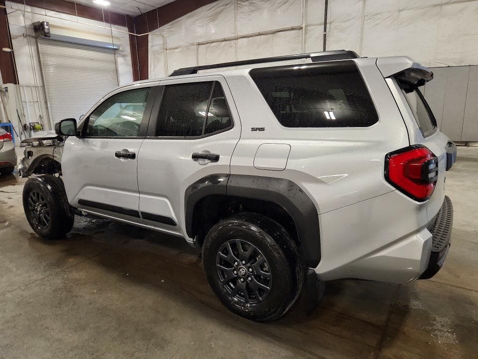 2025 TOYOTA 4RUNNER SR5 2