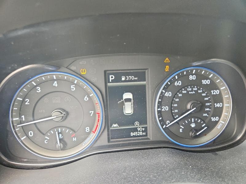 2022 HYUNDAI KONA SE 9