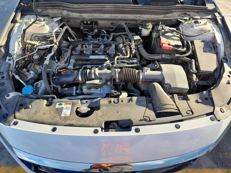 2018 HONDA ACCORD LX 11