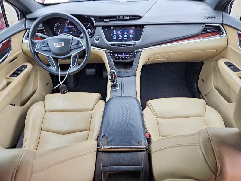 2017 CADILLAC XT5 LUXURY 8