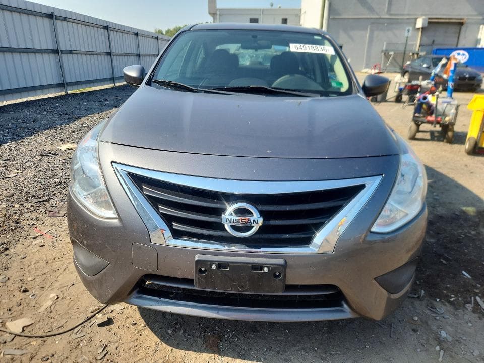 2018 NISSAN VERSA S 5