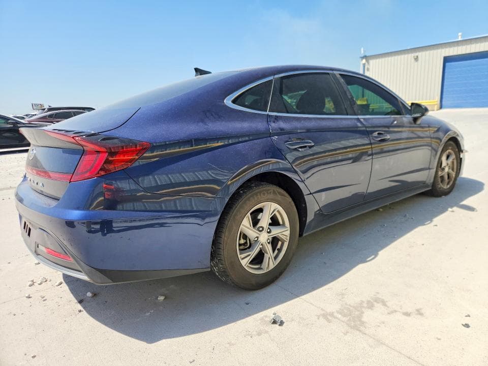 2021 HYUNDAI SONATA SE 3