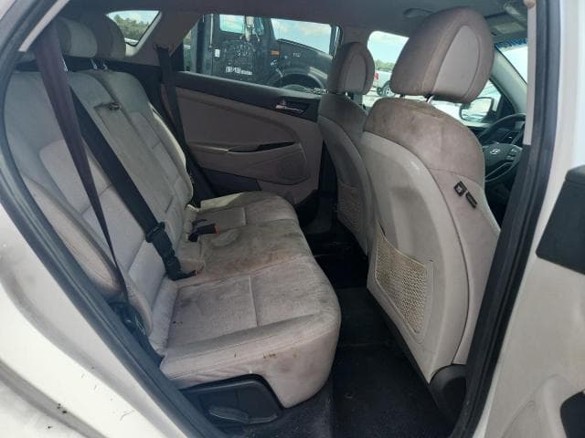 2017 HYUNDAI TUCSON SE 11