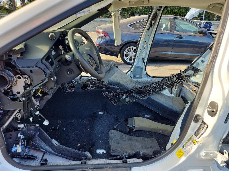 2025 LEXUS ES 300H BASE 7