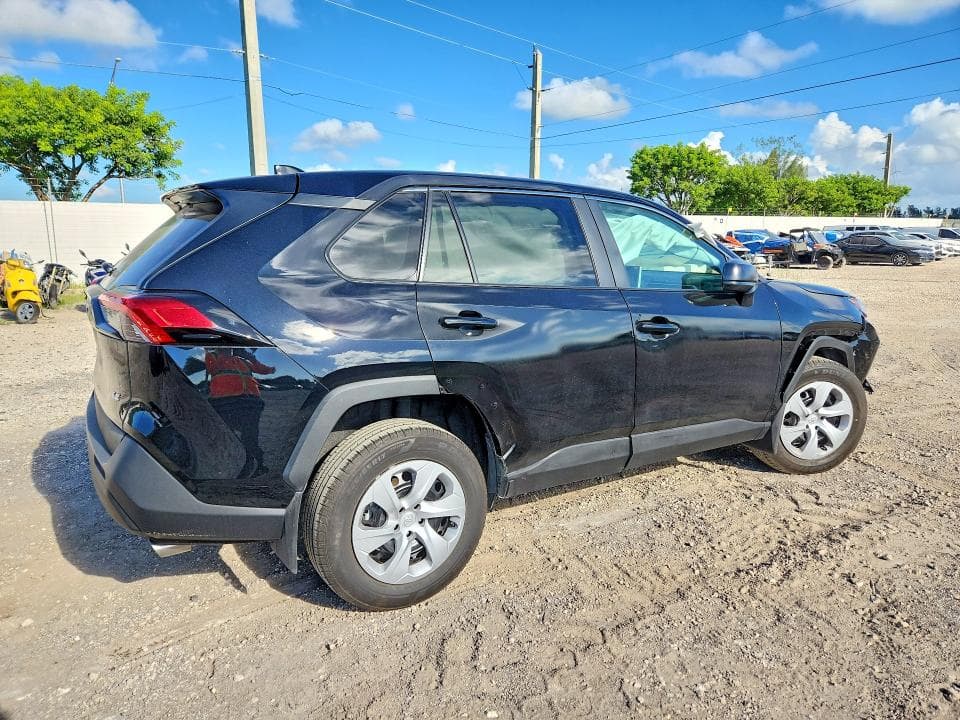 2025 TOYOTA RAV4 LE 3
