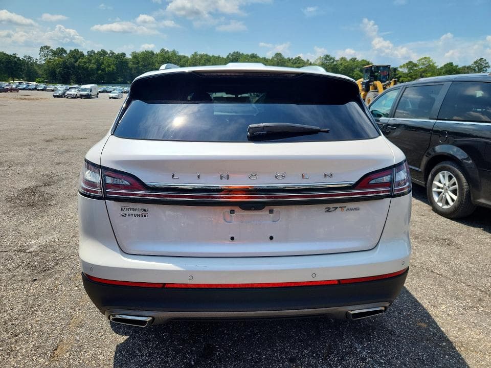 2019 LINCOLN NAUTILUS RESERVE 6