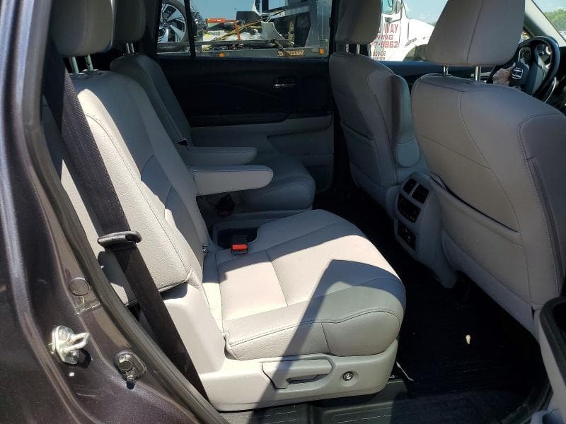 2019 HONDA PILOT TOURING 11