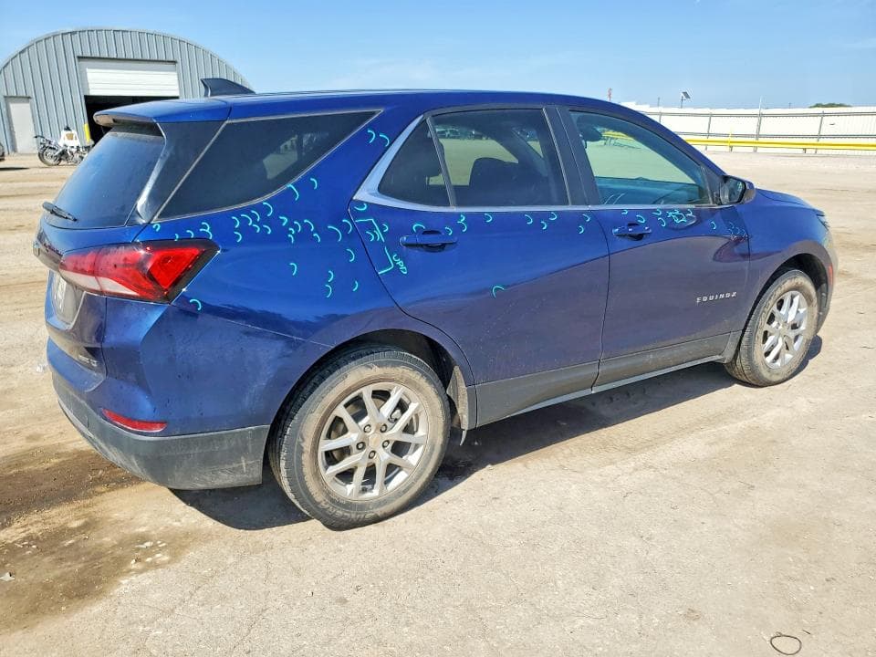 2023 CHEVROLET EQUINOX LT 3
