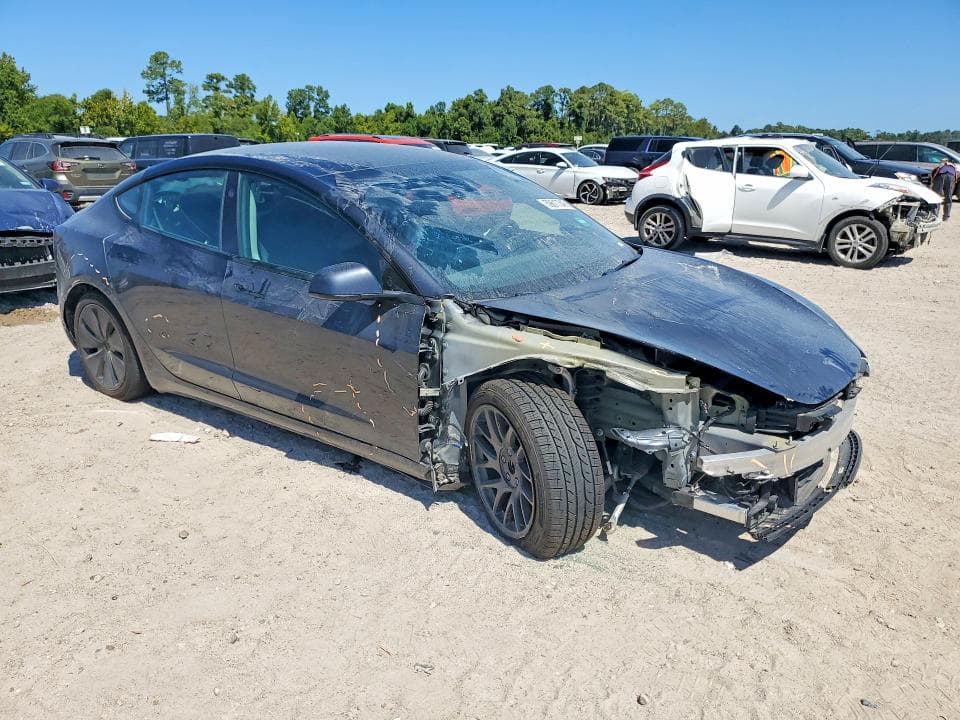 2025 TESLA MODEL 3 4