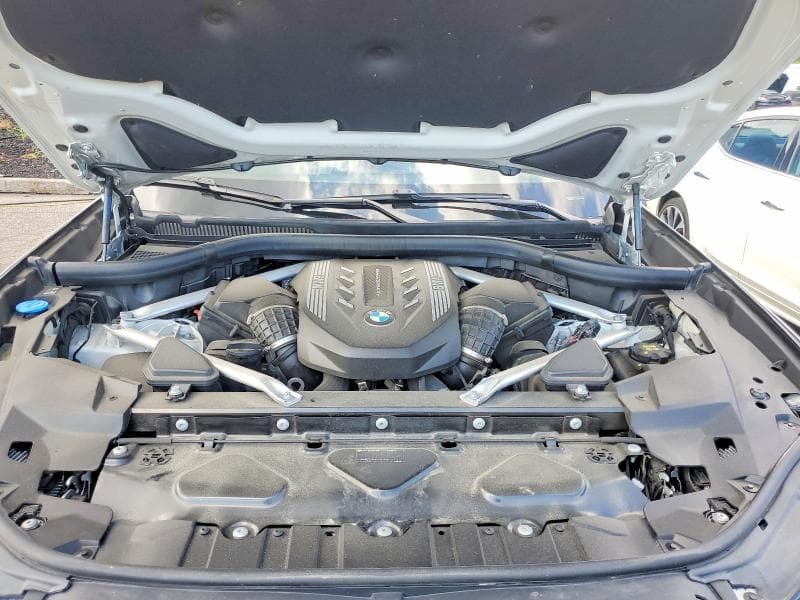 2022 BMW X5 M50I 12