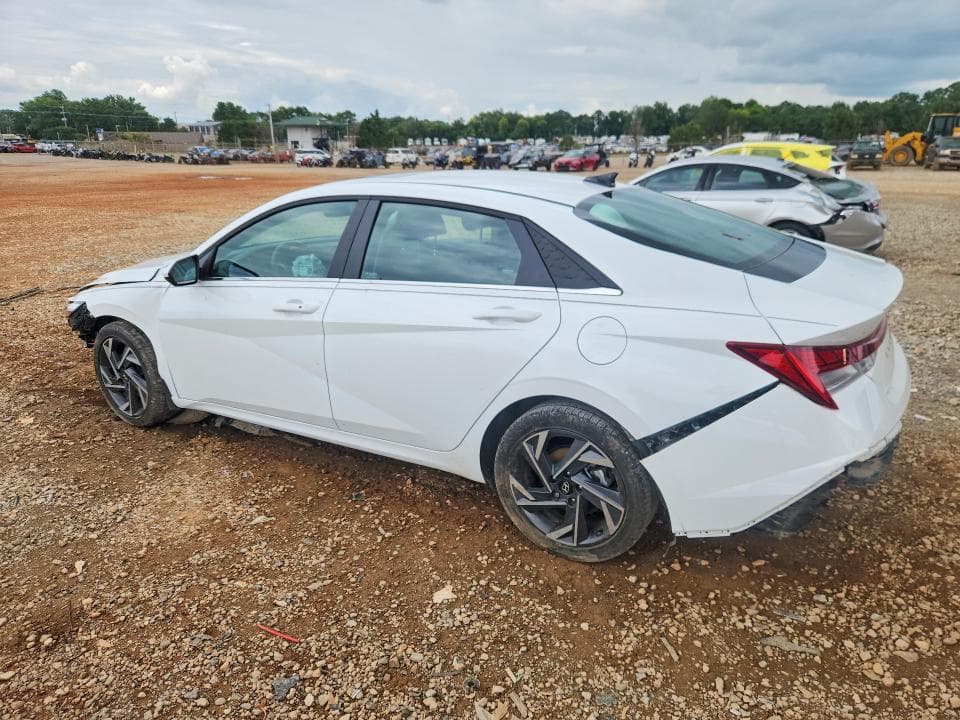 2025 HYUNDAI ELANTRA SEL 2